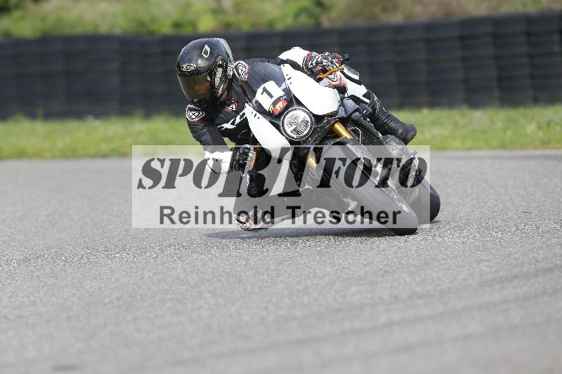 Archiv-2025/53 16.09.2025 Track Day Domi Aegerter ADR/Gruppe rot/1